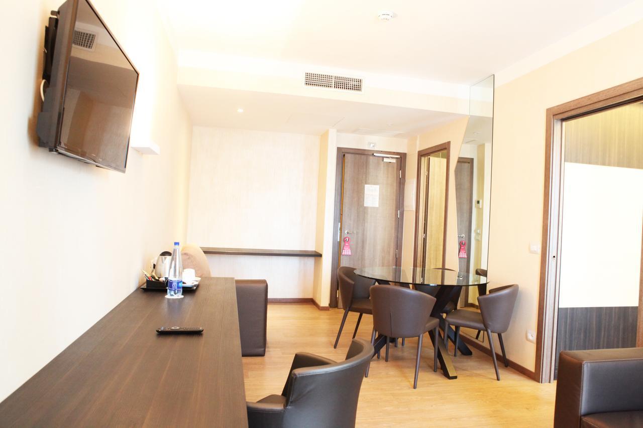 วอร์มโทเทล Hotel โรม ภายนอก รูปภาพ